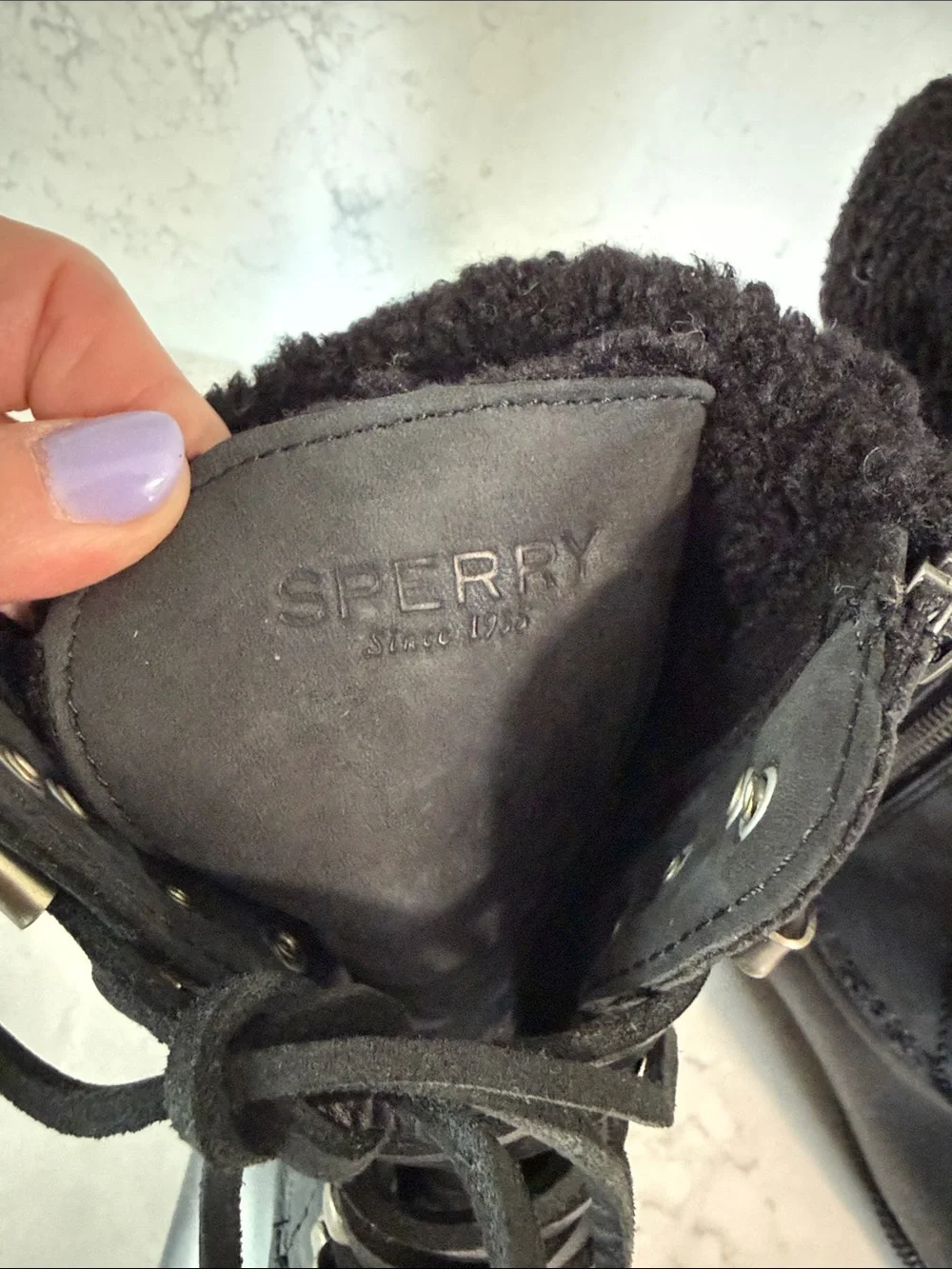 Sperry Black Quilted Lace-Up Winter Duck Boots with Faux Fur Collar- never worn.